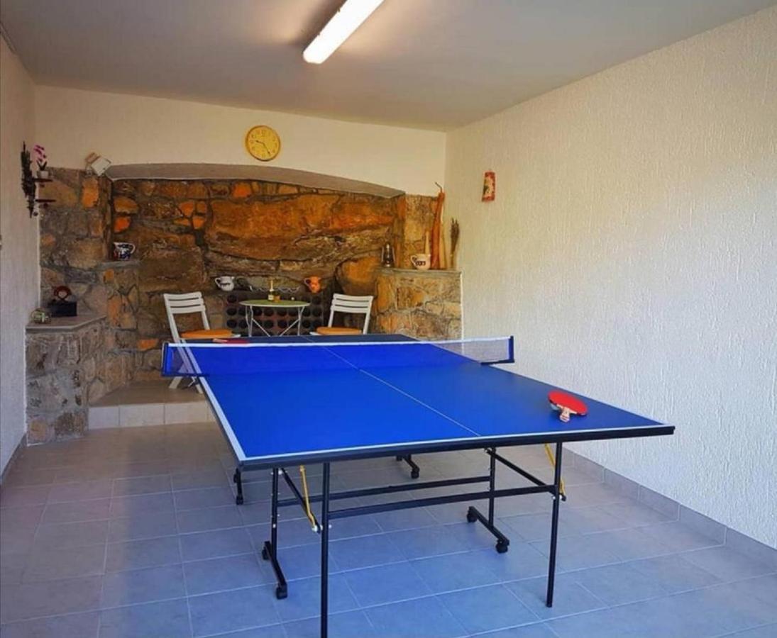 Holiday House Pasjak Sapjane Екстериор снимка